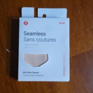 Lululemon Athletica Seamless Mid-Rise Hipster - Cream